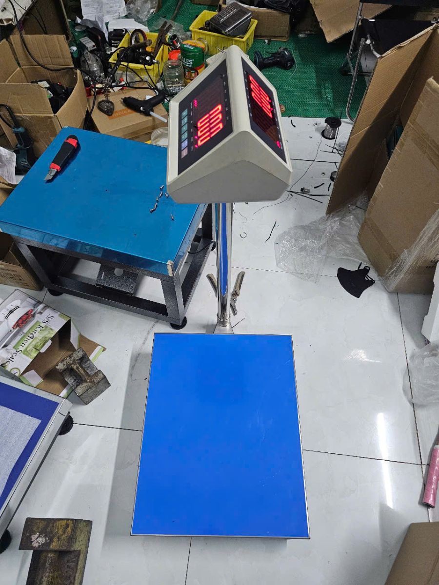 Cân bàn cột a28 chuyên cân hải sản